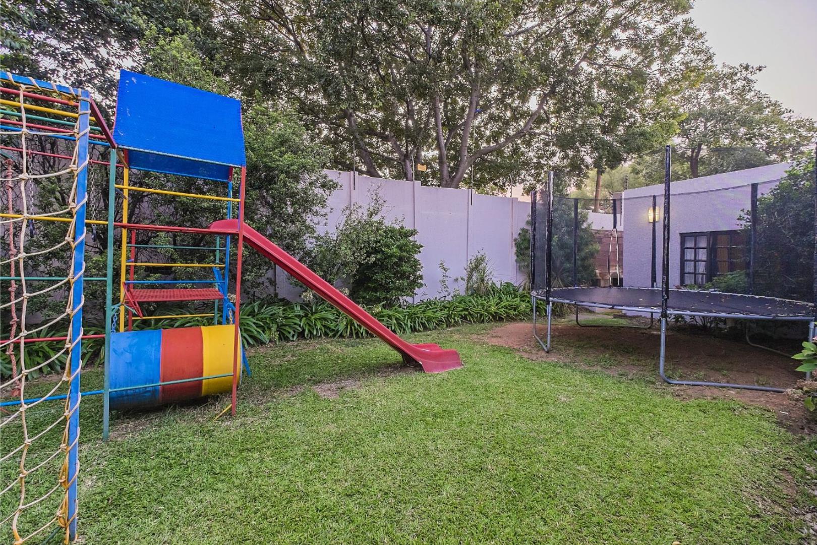 750978_Garden_Play_Area.jpg