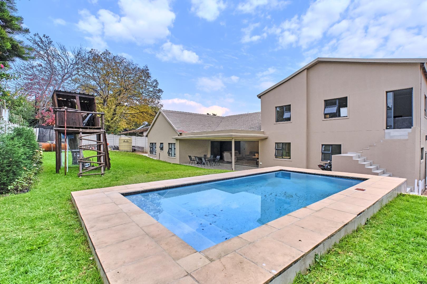 6 Bedroom House for Sale - Gauteng